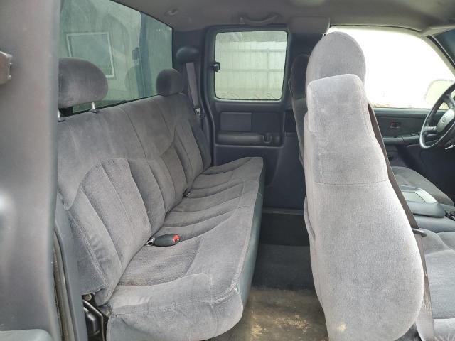 Photo 10 from auction – 2001 CHEVROLET SILVERADO with VIN 2GCEC19T611180655