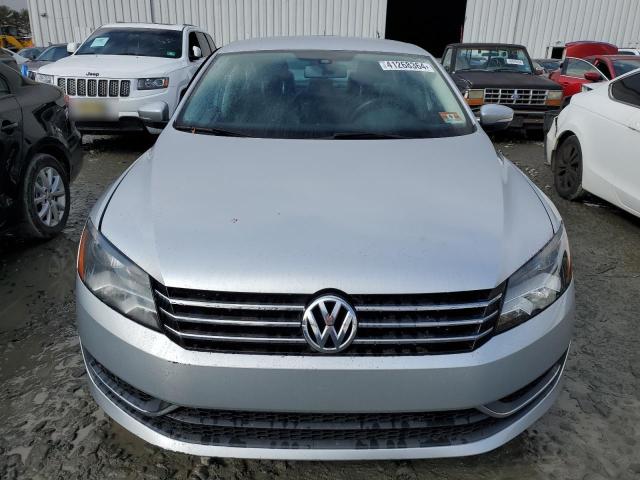 Photo 5 from auction – 2015 VOLKSWAGEN PASSAT S with VIN 1VWAS7A32FC015412