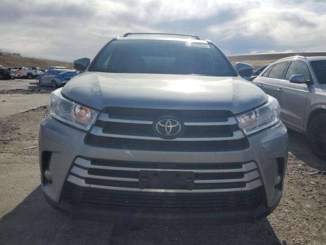 صورة رقم 5 من المزاد - 2018 TOYOTA HIGHLANDER مع VIN 5TDJZRFHXJS867352