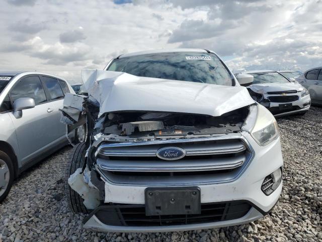 Photo 5 from auction – 2017 FORD ESCAPE SE with VIN 1FMCU9GD6HUE49536