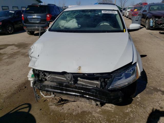 Photo 5 from auction – 2017 VOLKSWAGEN JETTA S with VIN 3VW2B7AJ2HM413403
