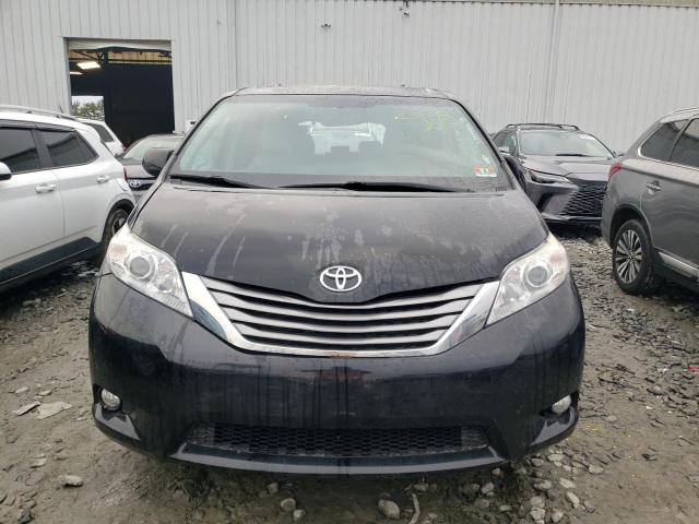 Photo 5 from auction – 2017 TOYOTA SIENNA XLE with VIN 5TDDZ3DC3HS162193