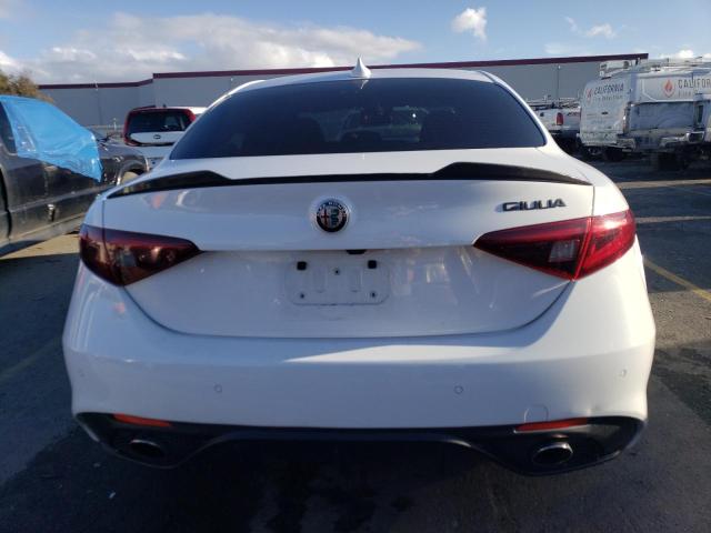 Photo 6 from auction – 2018 ALFA ROMEO GIULIA TI with VIN ZARFAECN6J7589291