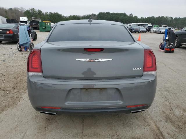 Photo 6 from auction – 2017 CHRYSLER 300 LIMITE with VIN 2C3CCAAG9HH647319