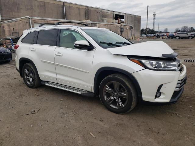 Photo 4 from auction – 2018 TOYOTA HIGHLANDER with VIN 5TDDZRFH8JS805848