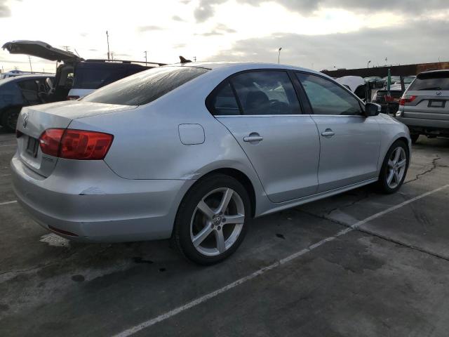 Photo 3 from auction – 2011 VOLKSWAGEN JETTA SEL with VIN 3VWLX7AJ9BM361099