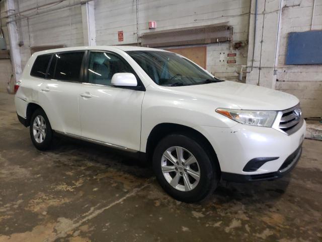Photo 4 from auction – 2013 TOYOTA HIGHLANDER with VIN 5TDBK3EH7DS180356
