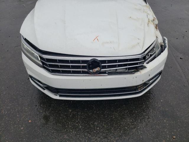 Photo 11 from auction – 2016 VOLKSWAGEN PASSAT SE with VIN 1VWBS7A37GC069939