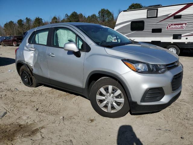 Photo 4 from auction – 2017 CHEVROLET TRAX LS with VIN 3GNCJKSB7HL229821