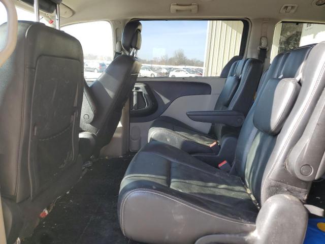 Photo 11 from auction – 2012 CHRYSLER TOWN & COU with VIN 2C4RC1CG8CR416806