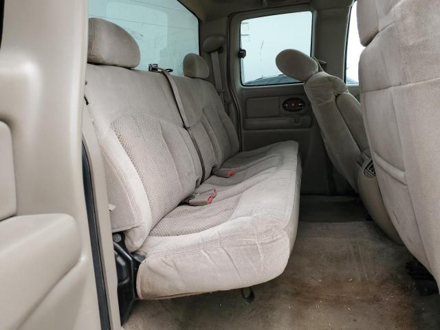 Photo 10 from auction – 2002 CHEVROLET silverado with VIN 1GCHC29U62E299060