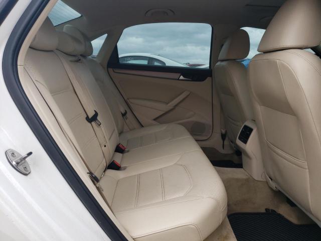 Photo 10 from auction – 2014 VOLKSWAGEN PASSAT SE with VIN 1VWBN7A30EC079653
