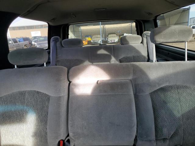 Photo 10 from auction – 2001 CHEVROLET SUBURBAN K with VIN 3GNFK16T31G260604