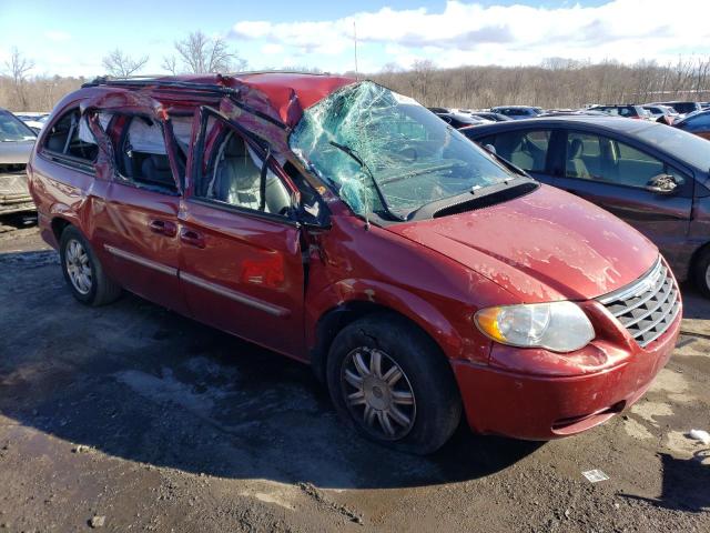 Photo 4 from auction – 2005 CHRYSLER TOWN & COU with VIN 2C8GP54L05R470584