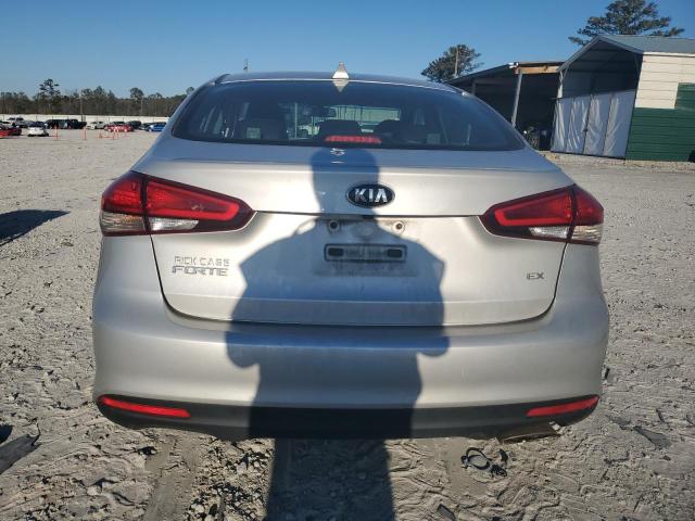 Photo 6 from auction – 2018 KIA FORTE EX with VIN 3KPFL4A86JE247447