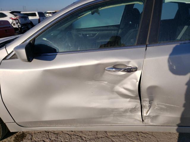 Zdjęcie 7 z aukcji – 2017 NISSAN ALTIMA 2.5 z VIN 1N4AL3AP1HC211779