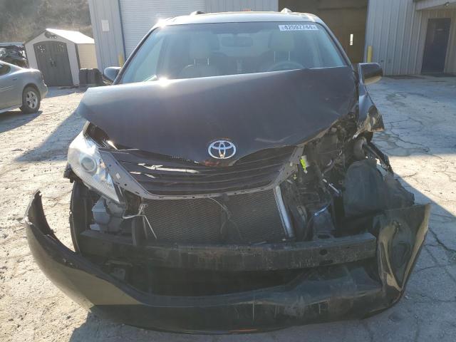 Photo 5 from auction – 2013 TOYOTA SIENNA XLE with VIN 5TDDK3DC1DS052676