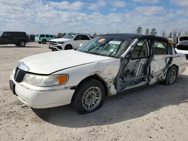 LINCOLN TOWN CAR C 2002 with VIN 1LNHM83W82Y603820 - Photo from auction