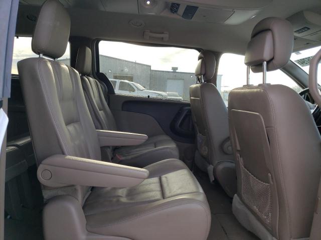 Photo 11 from auction – 2015 CHRYSLER TOWN & COU with VIN 2C4RC1CG7FR646325
