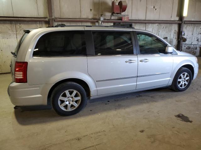 Photo 3 from auction – 2010 CHRYSLER TOWN & COU with VIN 2A4RR5D12AR315431