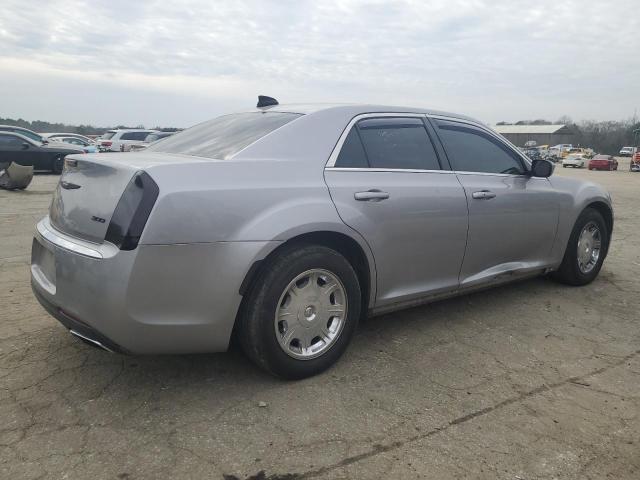 Photo 3 from auction – 2015 CHRYSLER 300 LIMITE with VIN 2C3CCAAG8FH792106