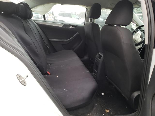 Photo 10 from auction – 2017 VOLKSWAGEN JETTA S with VIN 3VW2B7AJ2HM380080