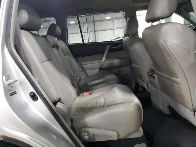 Photo 11 from auction – 2013 TOYOTA HIGHLANDER with VIN 5TDBK3EH5DS250095