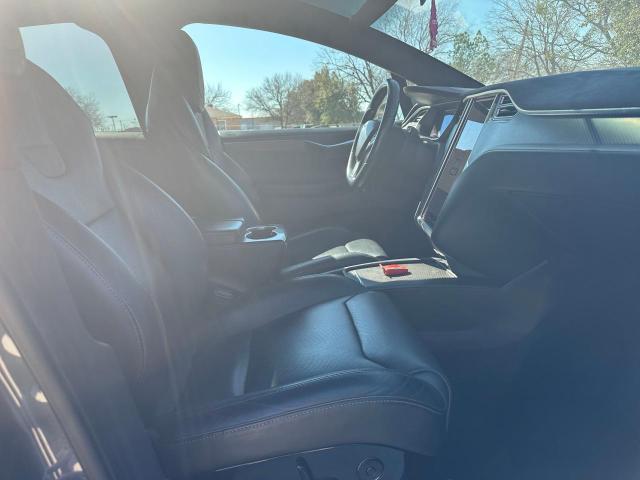 Photo 5 from auction – 2016 TESLA MODEL X with VIN 5YJXCBE24GF010909