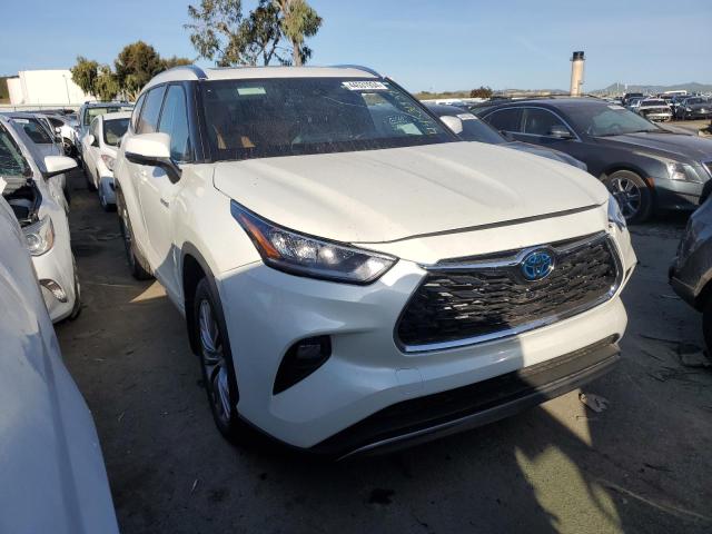 Photo 4 from auction – 2021 TOYOTA HIGHLANDER with VIN 5TDEBRCH9MS015878