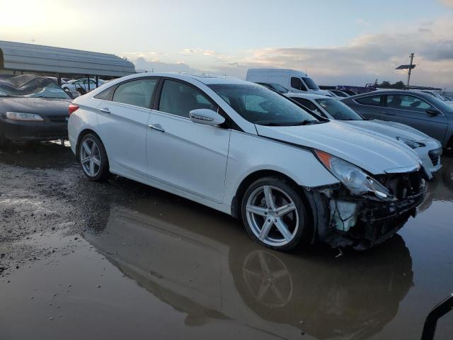Photo 4 from auction – 2011 HYUNDAI SONATA SE with VIN 5NPEC4AB3BH272942