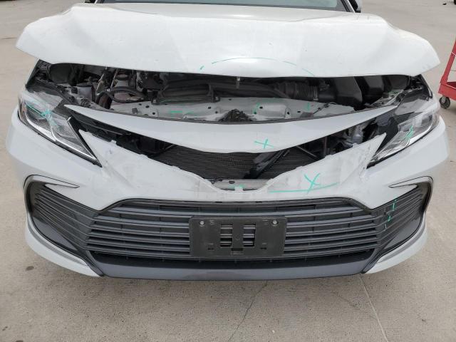 Photo 11 from auction – 2023 TOYOTA CAMRY LE with VIN 4T1C31AK5PU058632
