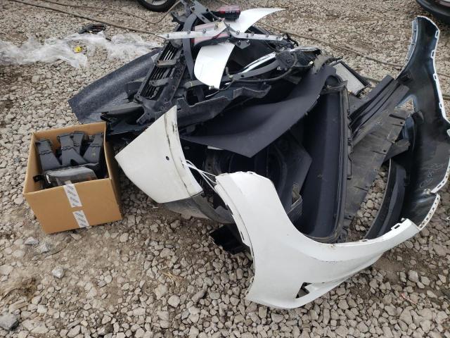 Photo 13 from auction – 2016 TESLA MODEL X with VIN 5YJXCAE46GF017601