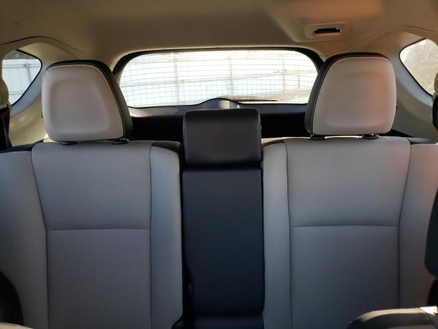 Photo 10 from auction – 2016 TOYOTA RAV4 LIMIT with VIN JTMDFREV5GJ054214