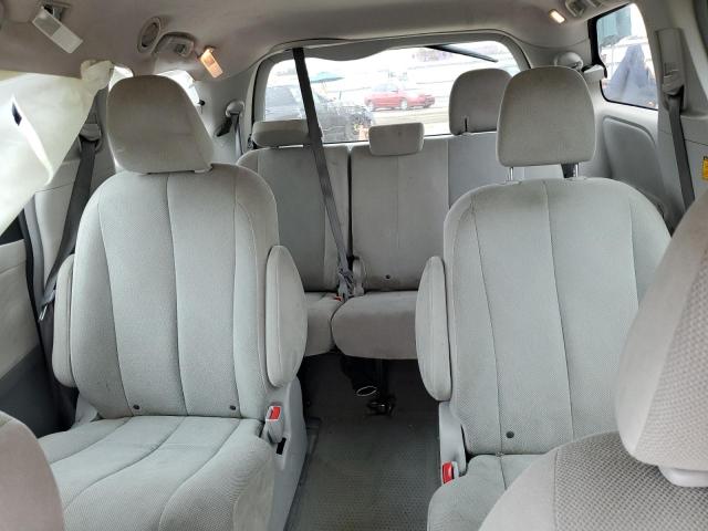 Photo 10 from auction – 2011 TOYOTA SIENNA with VIN 5TDZK3DC4BS155531