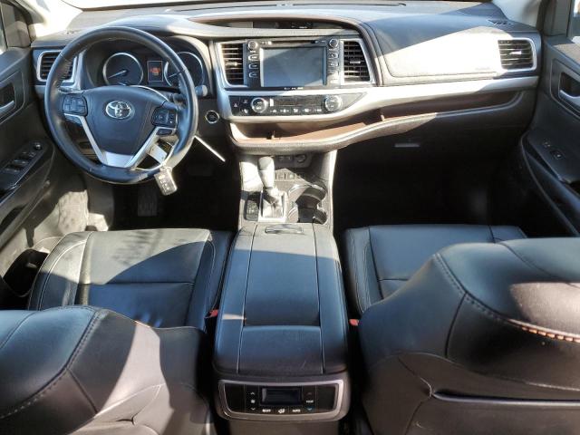 Photo 8 from auction – 2017 TOYOTA HIGHLANDER with VIN 5TDJZRFH8HS437152