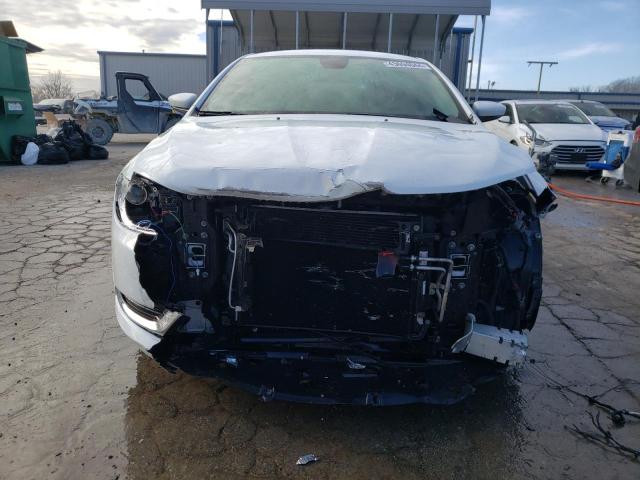Photo 5 from auction – 2015 CHRYSLER 200 LIMITE with VIN 1C3CCCABXFN738698