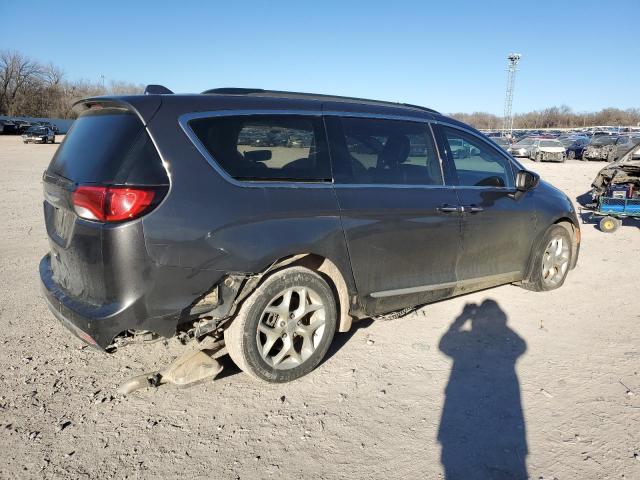 Photo 3 from auction – 2017 CHRYSLER PACIFICA T with VIN 2C4RC1BG9HR511514