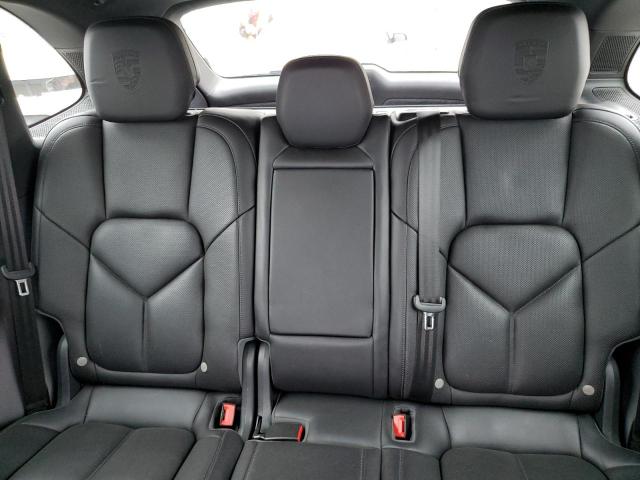 Photo 10 from auction – 2017 PORSCHE CAYENNE with VIN WP1AA2A22HKA84219