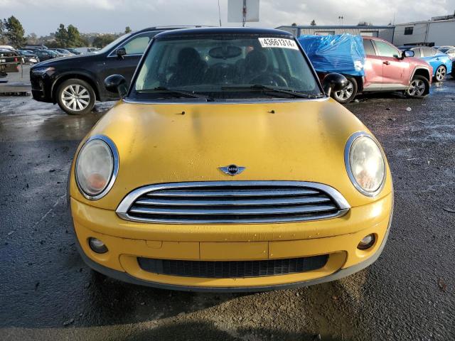 Photo 5 from auction – 2008 MINI COOPER CLU with VIN WMWMF33508TT60157