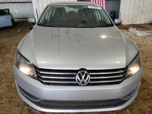 Photo 5 from auction – 2014 VOLKSWAGEN PASSAT S with VIN 1VWAS7A37EC101670