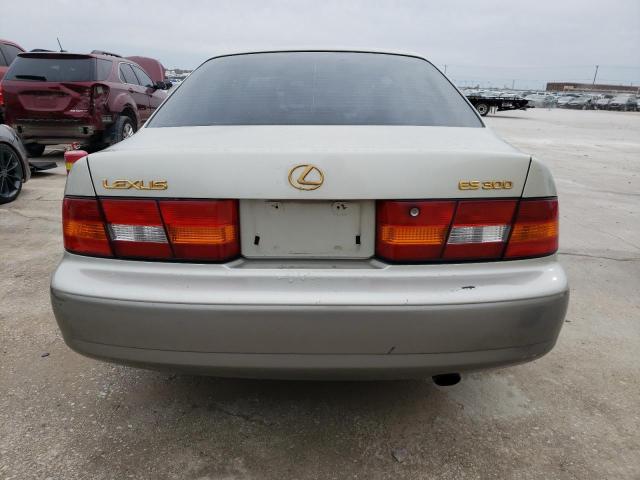 Photo 6 from auction – 1997 LEXUS ES 300 with VIN JT8BF22G7V0071604