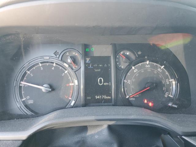 Photo 9 from auction – 2022 TOYOTA 4RUNNER SR with VIN JTEEU5JRXN5255314