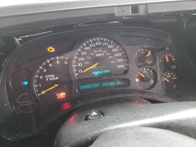 Photo 9 from auction – 2005 CHEVROLET SILVERADO with VIN 2GCEK13T051120811