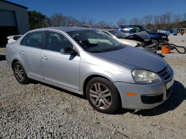Photo 4 from auction – 2007 VOLKSWAGEN JETTA 2.5 with VIN 3VWSF71K47M101238