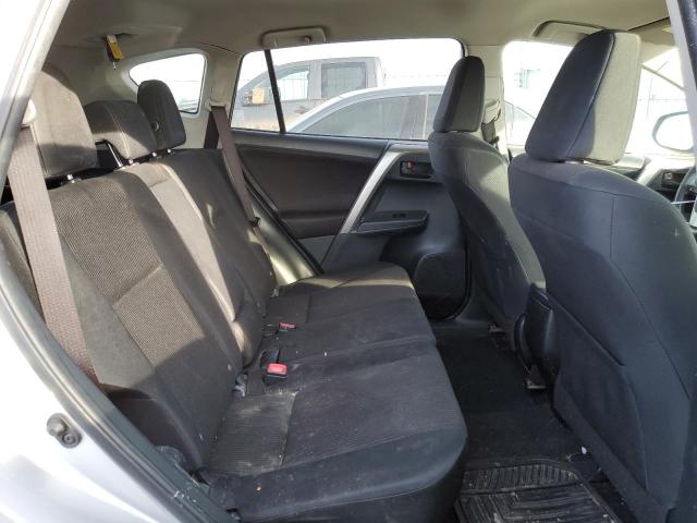 Photo 11 from auction – 2015 TOYOTA RAV4 LE with VIN JTMBFREV9FJ022923