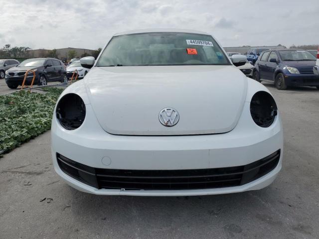 Photo 5 from auction – 2014 VOLKSWAGEN BEETLE with VIN 3VWJ17AT5EM645862
