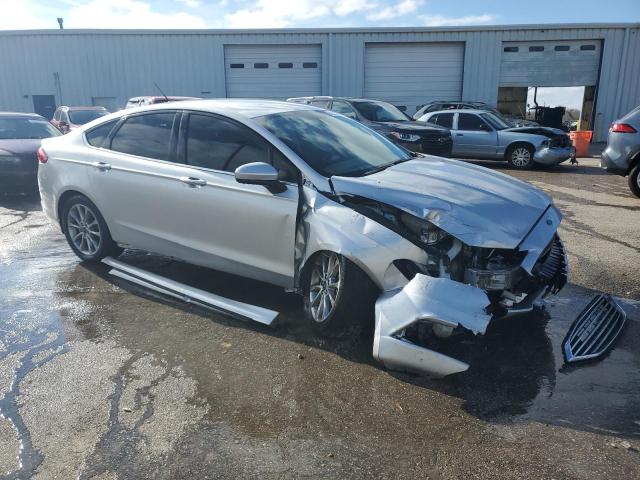Photo 4 from auction – 2017 FORD FUSION SE with VIN 3FA6P0H72HR391807