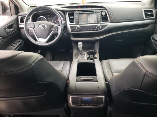 Photo 8 from auction – 2017 TOYOTA HIGHLANDER with VIN 5TDKZRFH2HS520192
