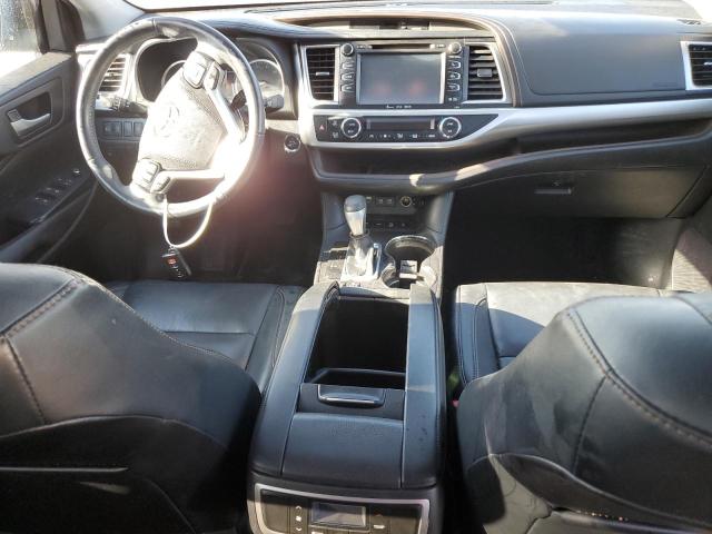 Photo 8 from auction – 2017 TOYOTA HIGHLANDER with VIN 5TDJZRFH4HS419120