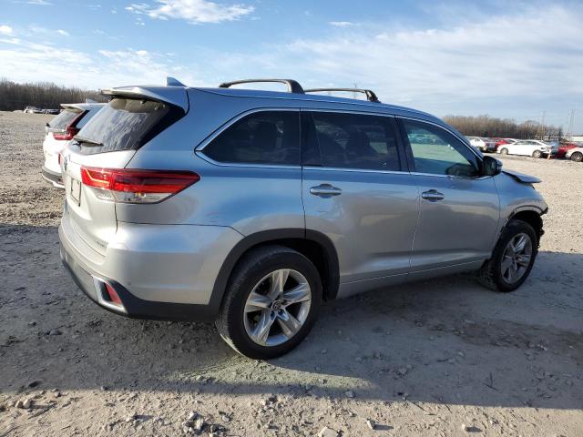 Photo 3 from auction – 2017 TOYOTA HIGHLANDER with VIN 5TDYZRFH2HS204964